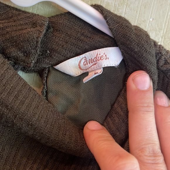 Top - Picture 3 of 3